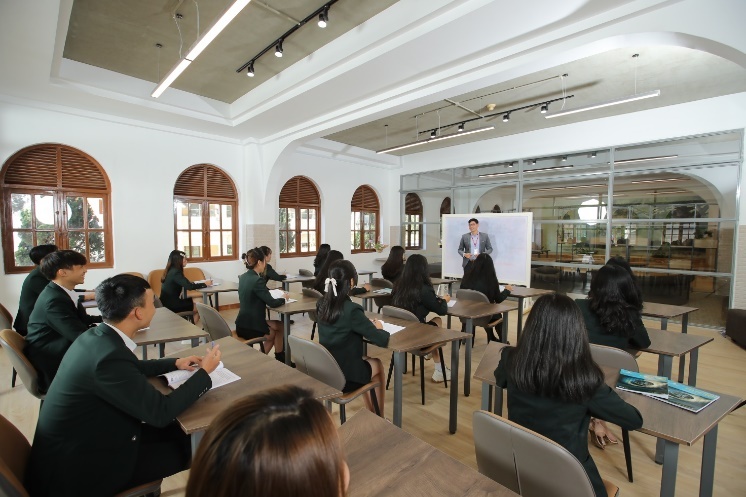 Dai hoc Yersin Da Lat,  tuyen sinh 2021 anh 2