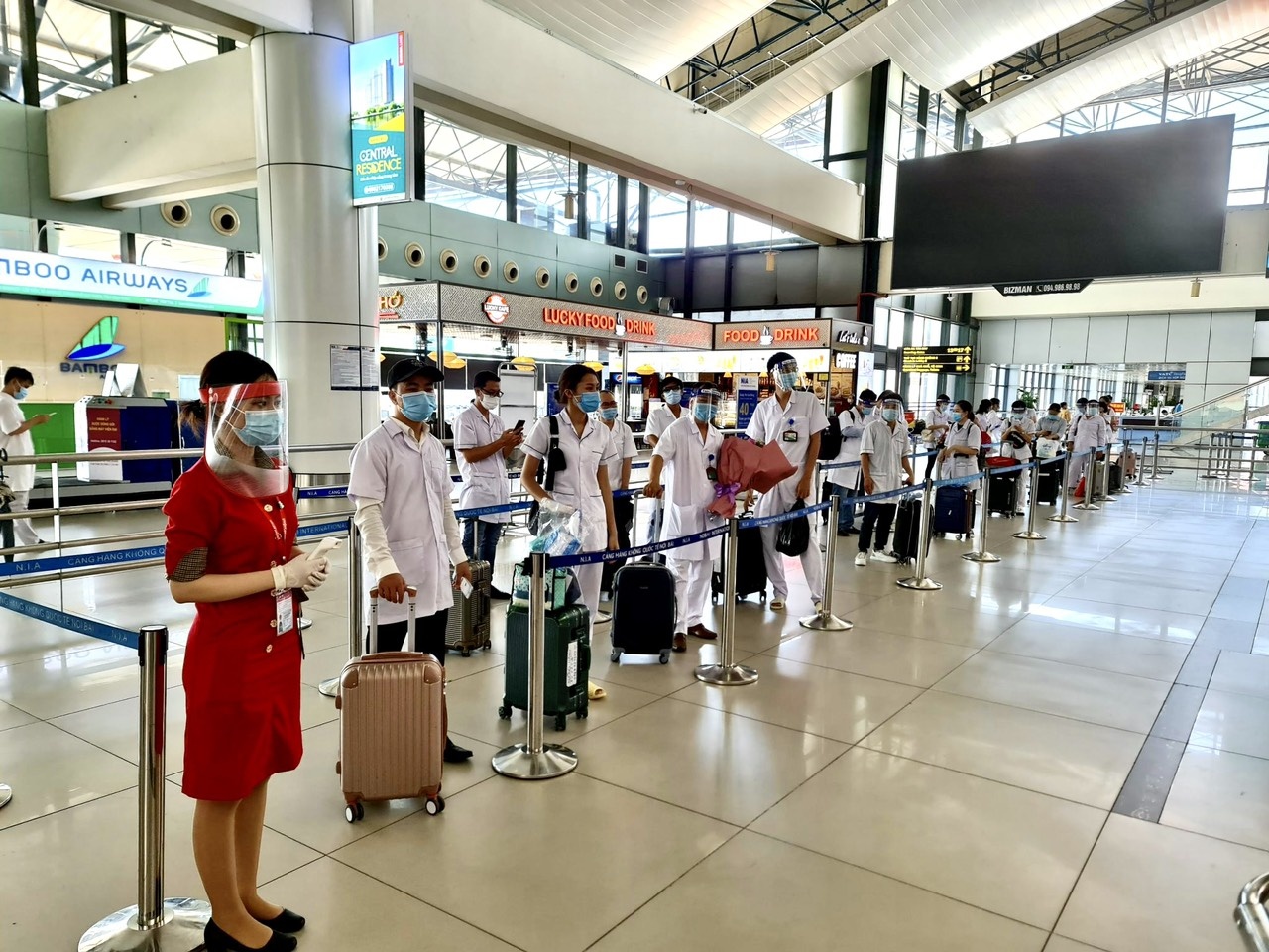 Tap doan Sovico tang xe cuu thuong anh 5