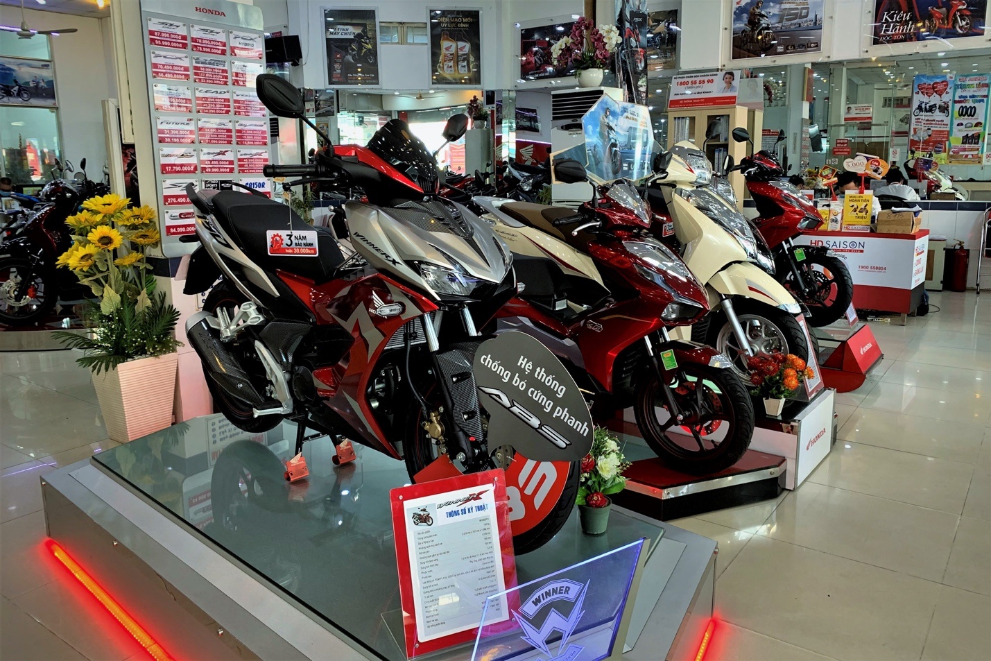 thi truong xe may anh 2