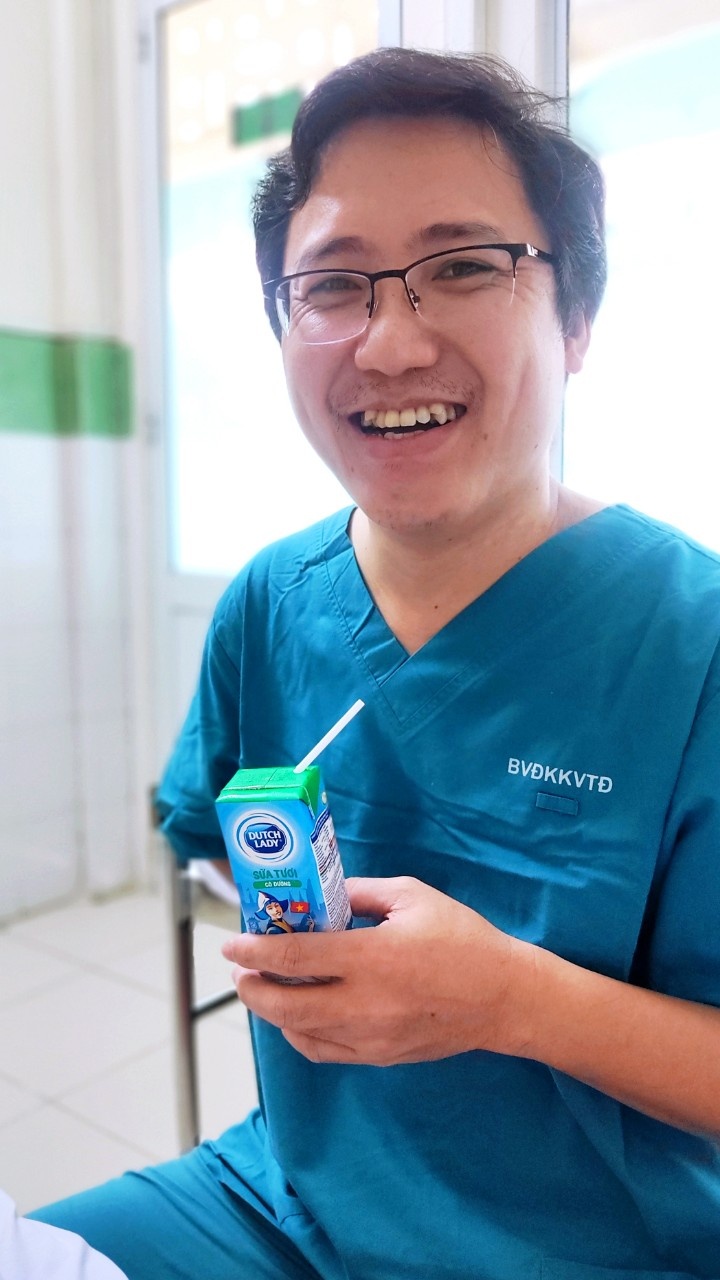 Cô Gái Hà Lan ảnh 1 Co Gai Ha Lan anh 1