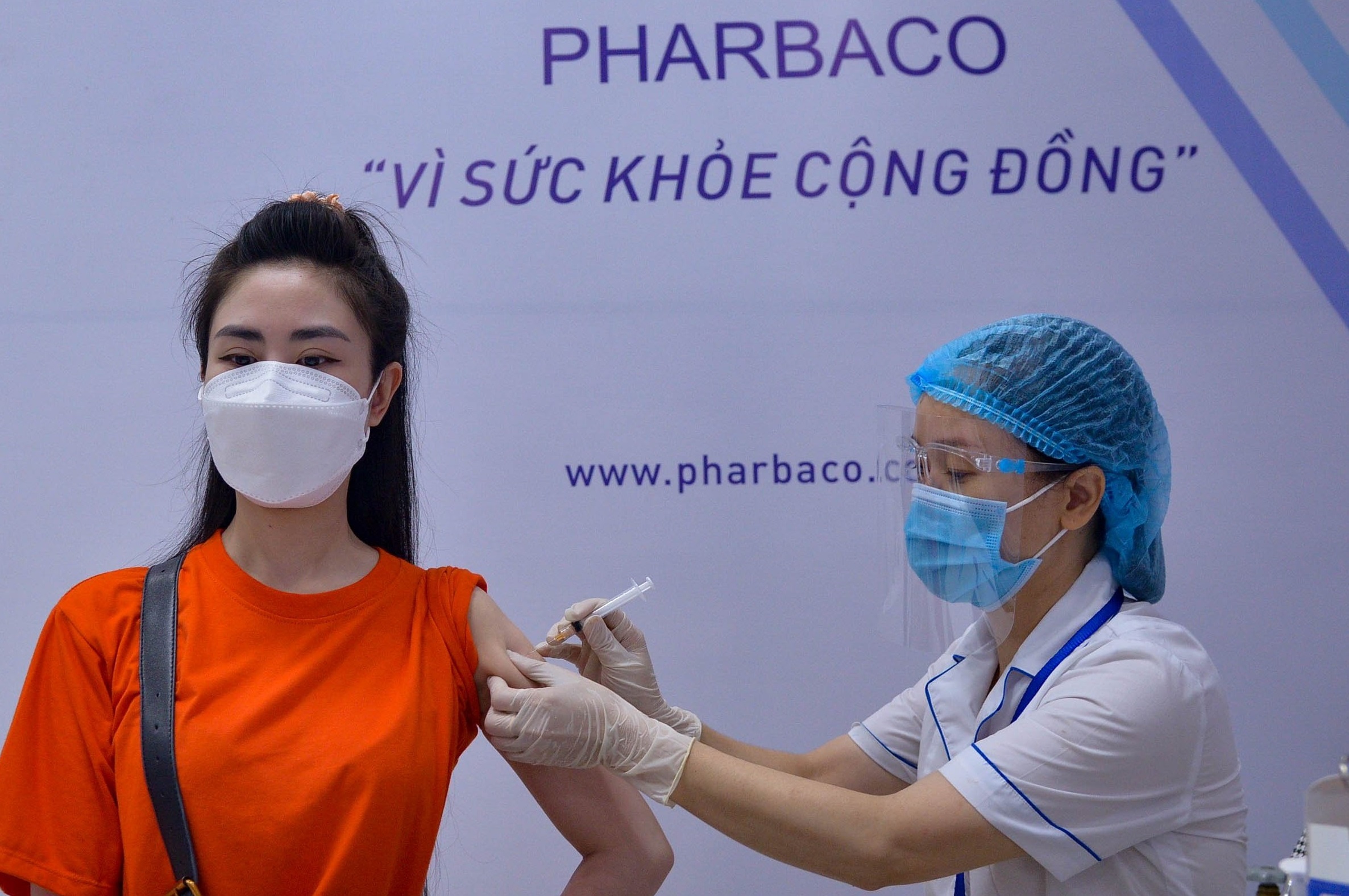 Ha Noi dam bao tiem vaccine Covid-19 dung tien do va an toan hinh anh