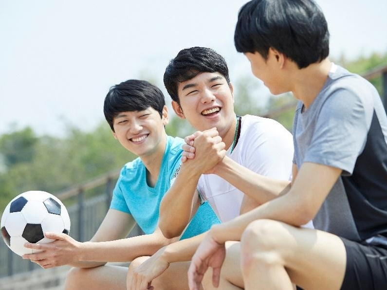 Chon thuc pham dinh duong giup tre cao lon o tuoi day thi hinh anh