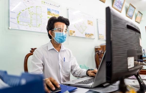 Hoa vien nghia trang Binh Duong no luc duy tri hoat dong hinh anh