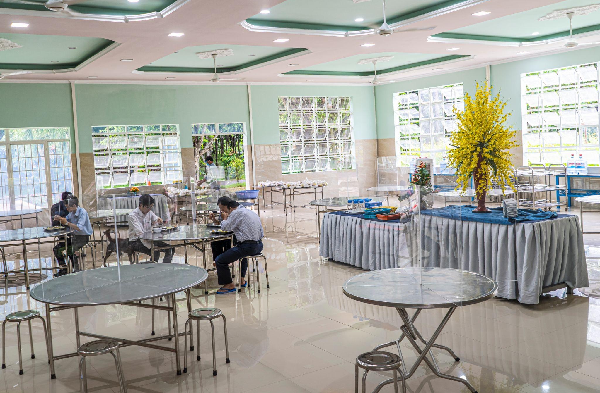 Hoa vien nghia trang Binh Duong anh 3