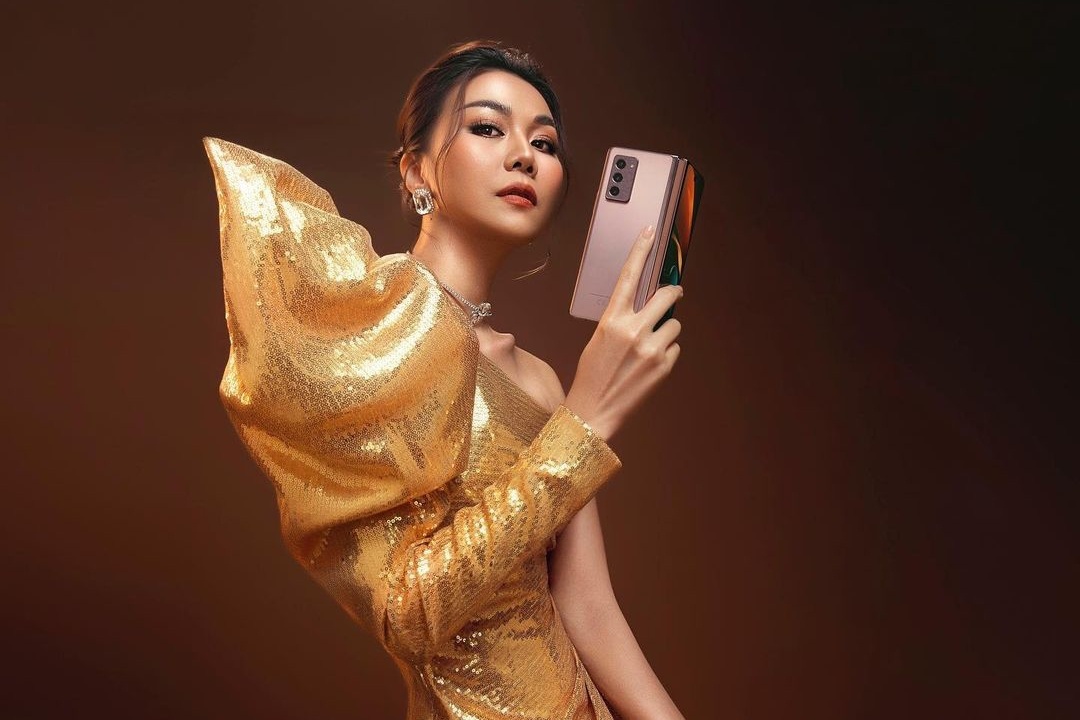 Ly do Thanh Hang, Binz mong cho su kien Unpacked Galaxy Z hinh anh