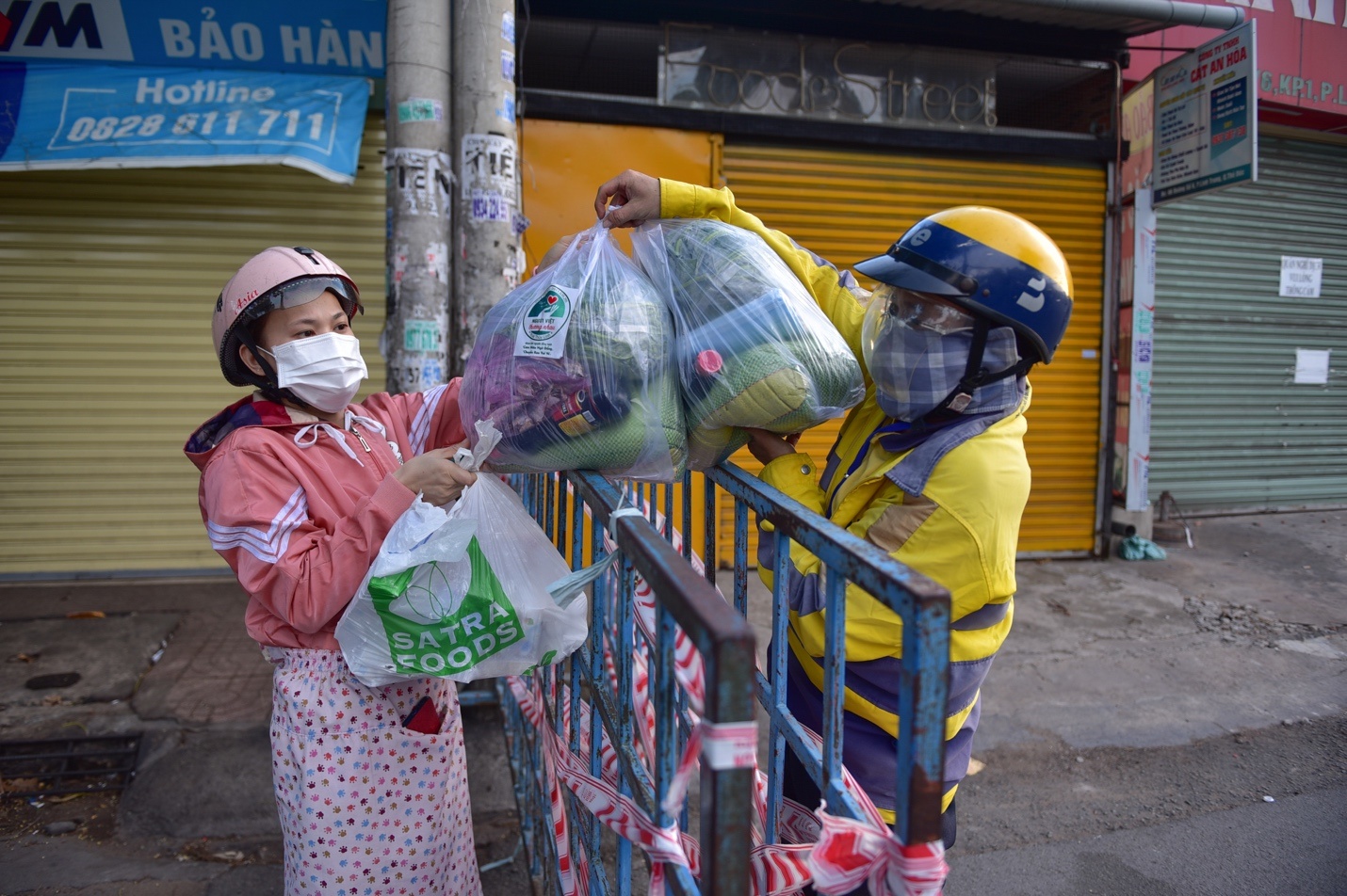 Bac tai cong nghe tinh nguyen cho nhu yeu pham thoi dich hinh anh