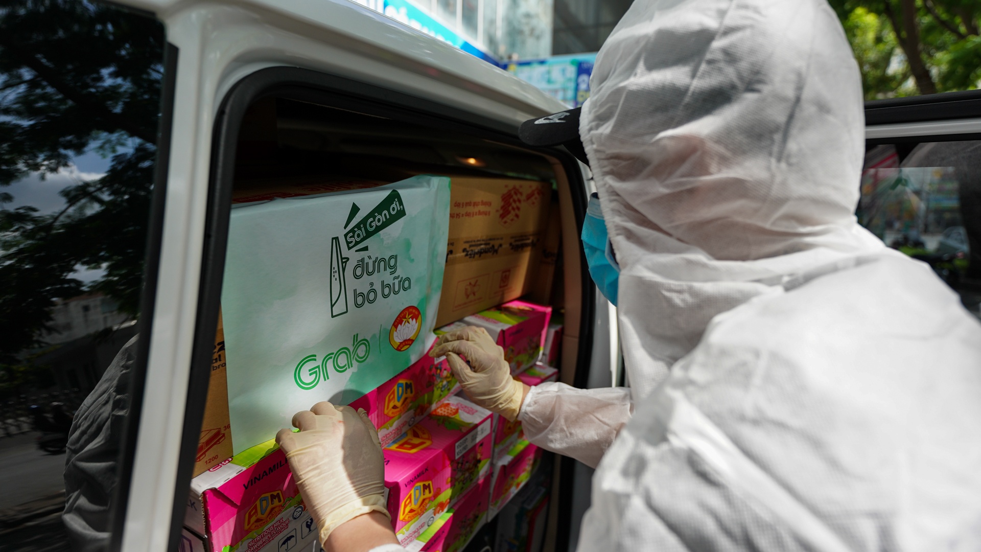 Grab,  Sai Gon oi dung bo bua anh 6