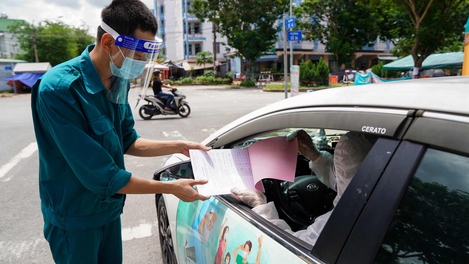 Grab,  Sai Gon oi dung bo bua anh 7