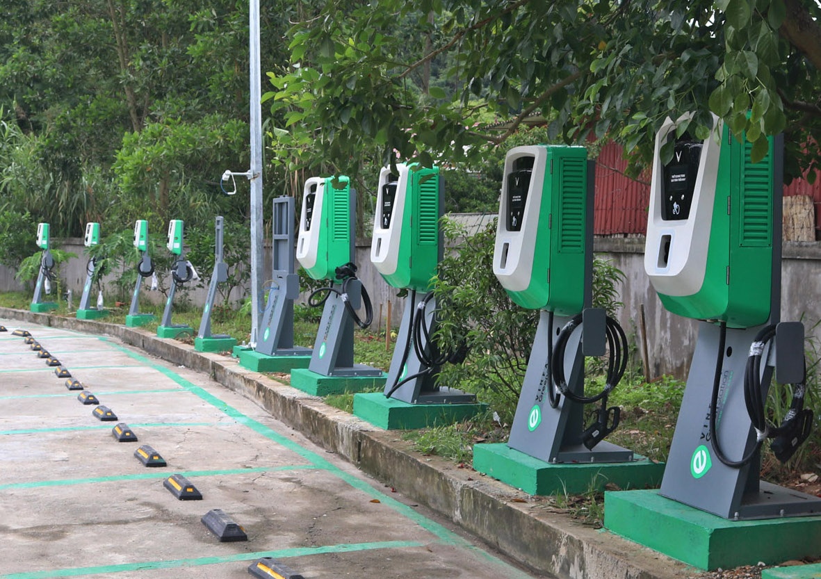 2.000 tram sac xe dien VinFast duoc trien khai nhu the nao? hinh anh