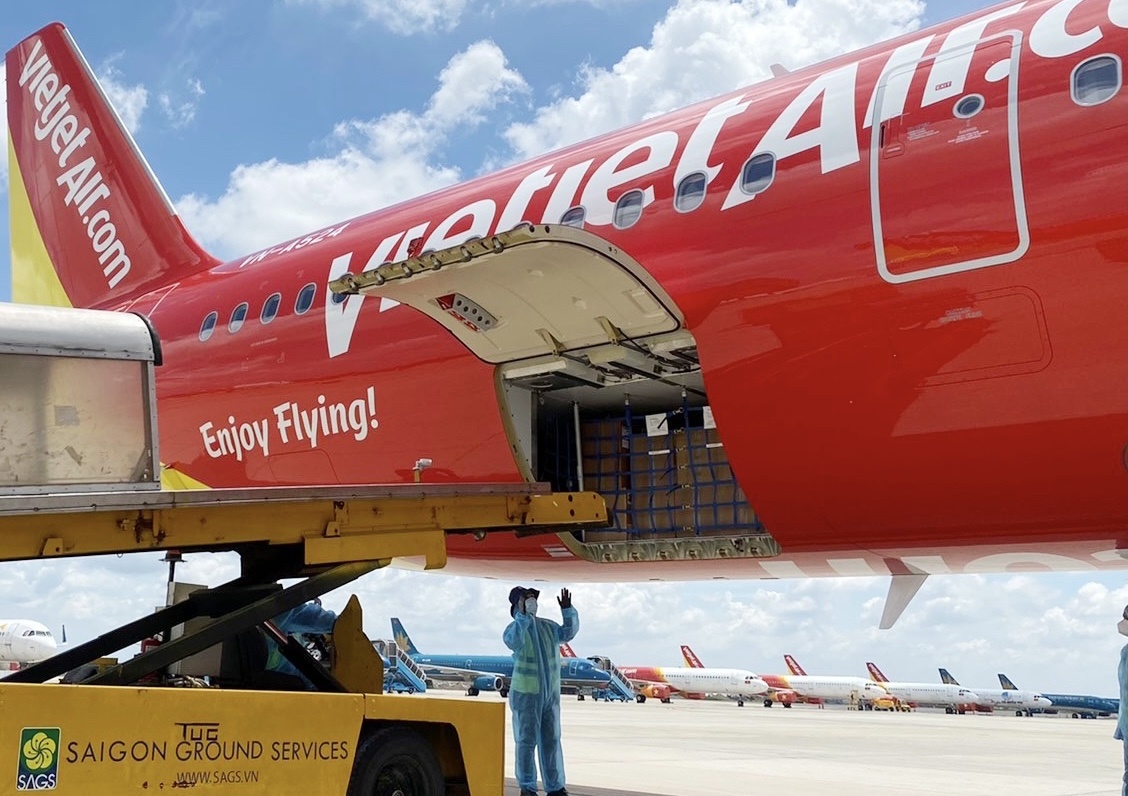 Vietjet,  Sovico anh 1