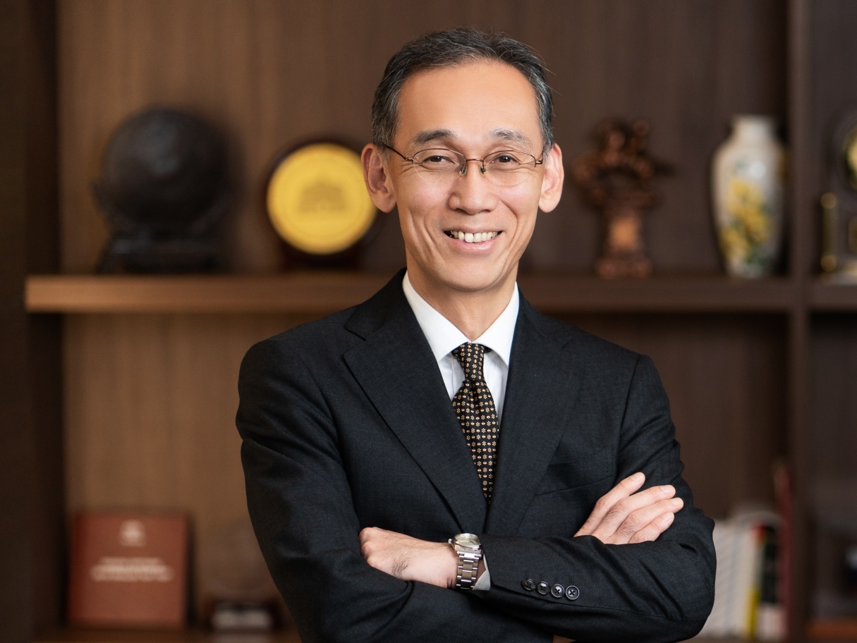 Tong giam doc Toyota Viet Nam: 'Chung toi chon phat trien oto hybrid' hinh anh