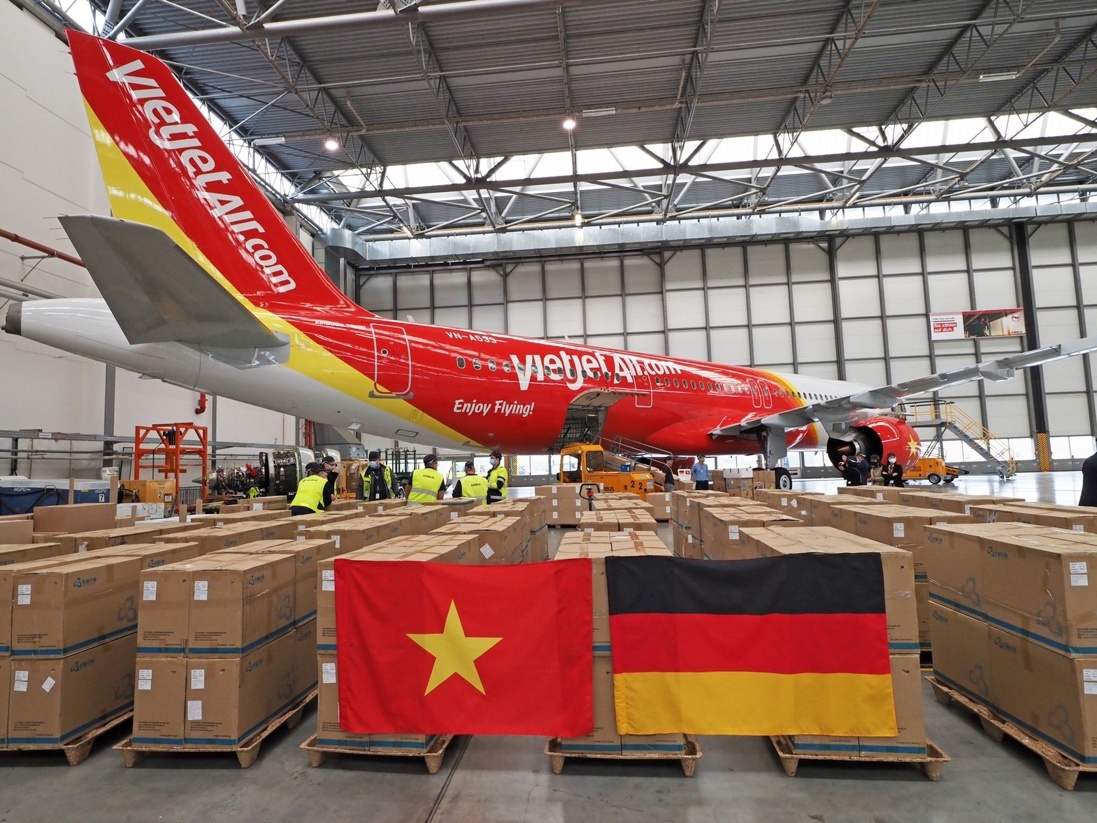 Vietjet,  Vietjet cho vat tu y te anh 2