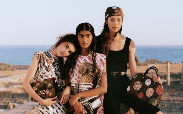 Louis Vuitton hop tac Fornasetti tai sinh nghe thuat co dai hinh anh