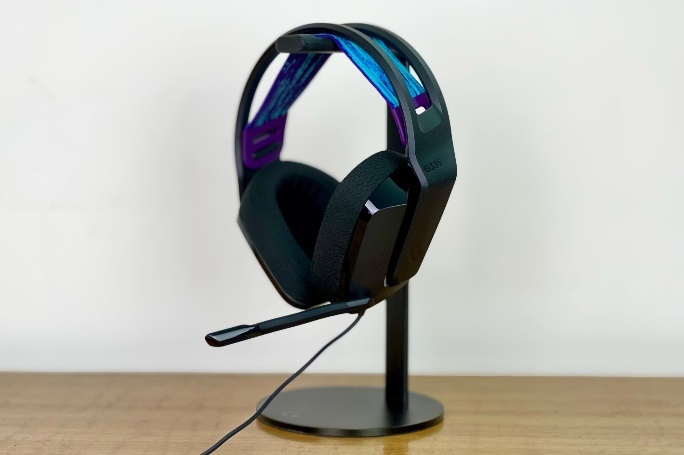 Logitech G ra mat tai nghe choi game G335 hinh anh