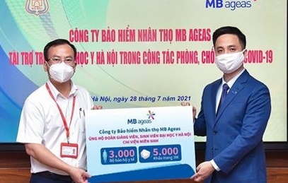 MB Ageas Life tang 10.000 phan qua ho tro chong dich Covid-19 hinh anh