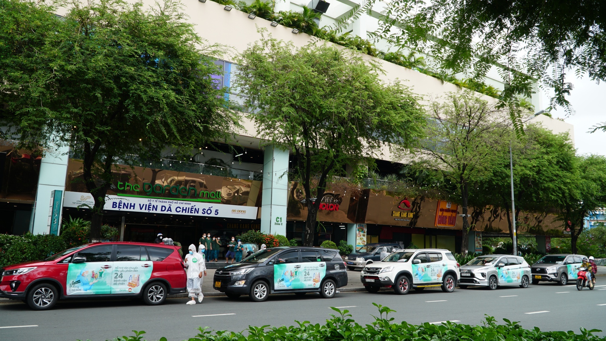 Grab, Sài Gòn ơi đừng bỏ bữa ảnh 4 Grab, Sai Gon oi dung bo bua anh 4