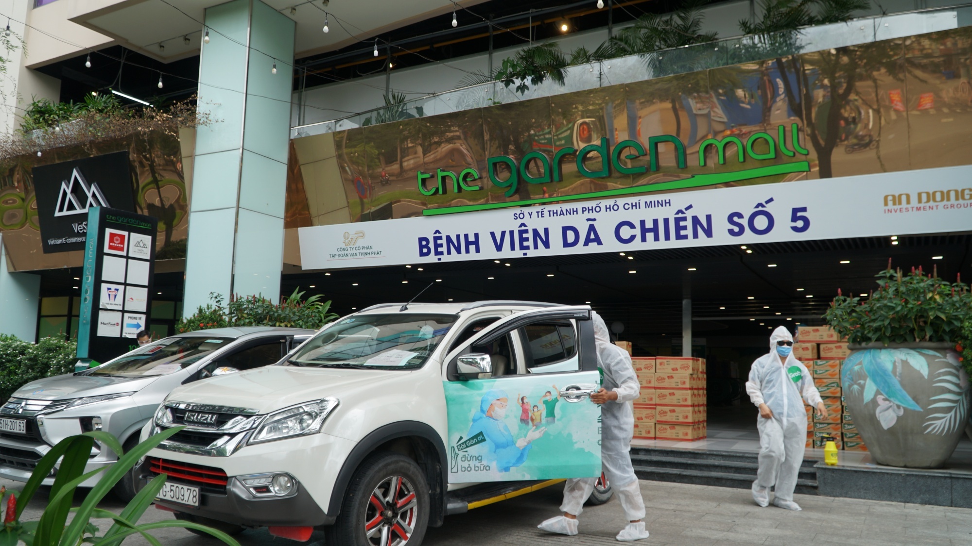 Grab,  Sai Gon oi dung bo bua anh 6