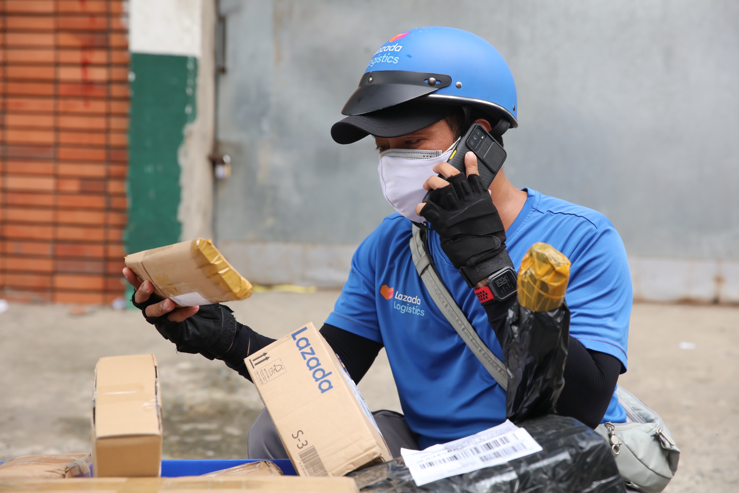 Logistics quyet dinh loi the trong cuoc dua TMDT hinh anh