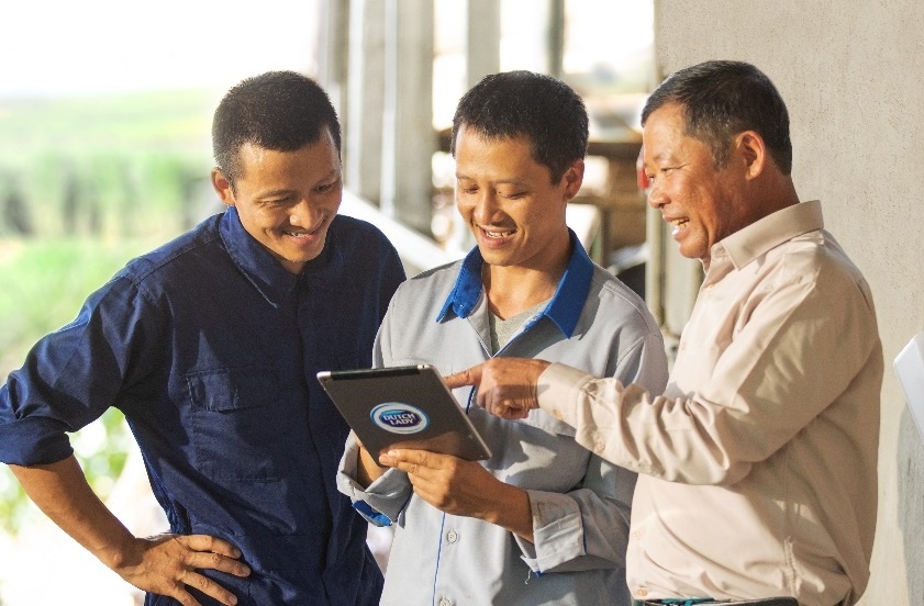 'Quan gia' cong nghe cua dai gia dinh nong dan Co Gai Ha Lan hinh anh