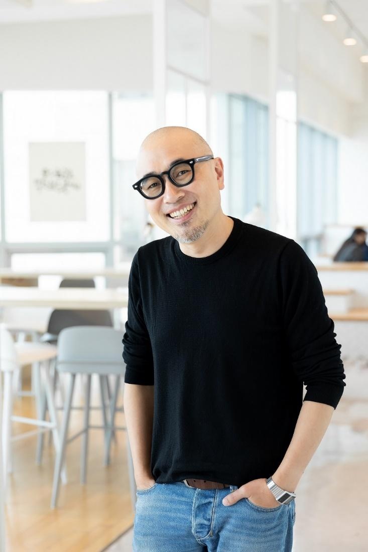 Ong Kim Bongjin,  vi cong dong anh 1