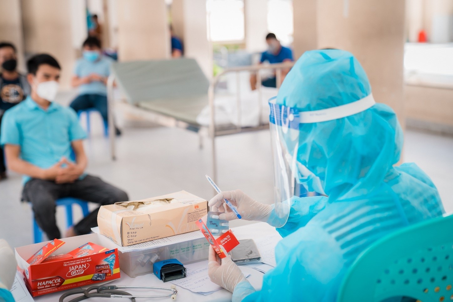 Hanh trinh gan nua the ky vi suc khoe cong dong cua Duoc Hau Giang hinh anh