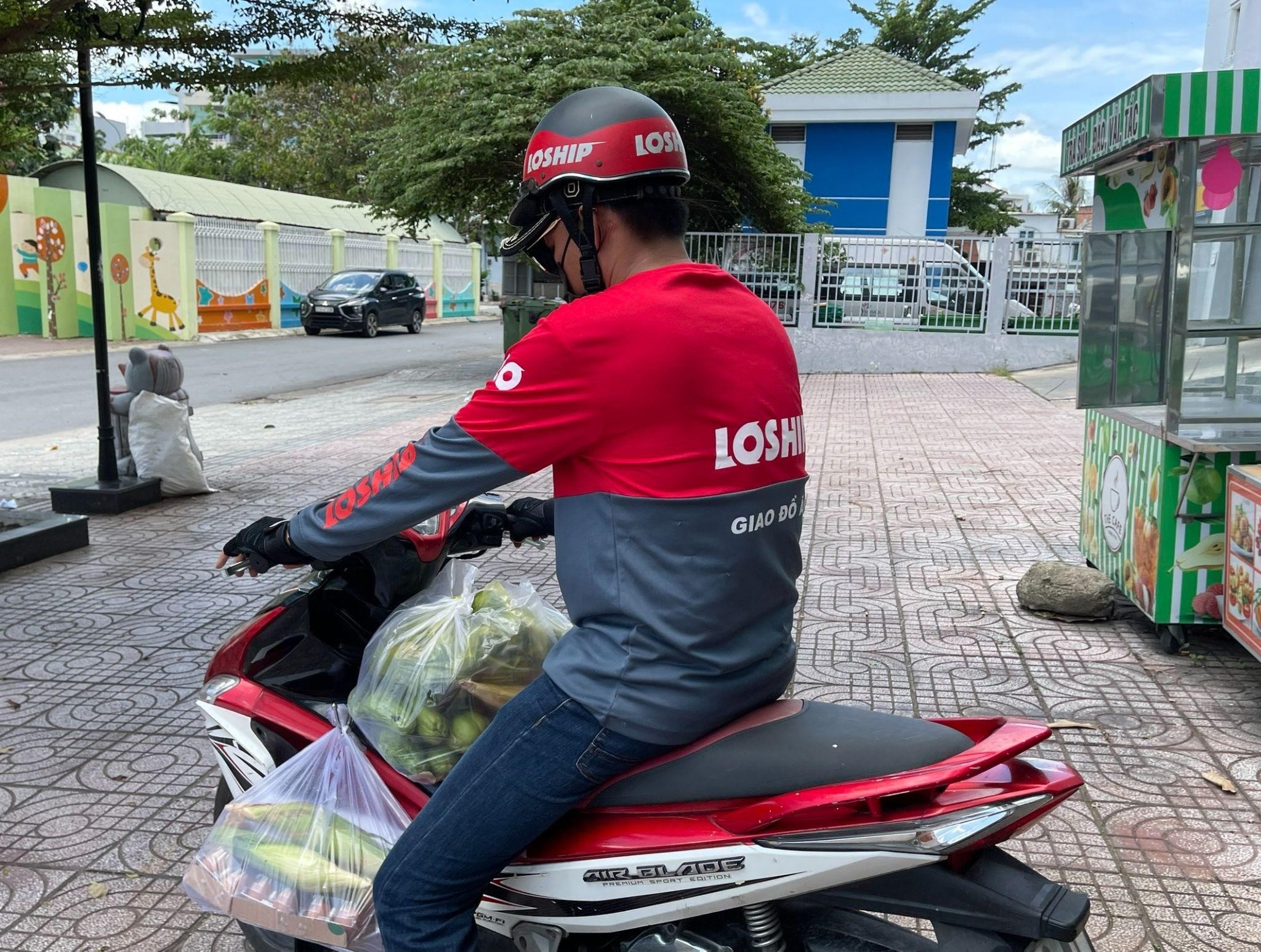 Shipper hoat dong anh 4