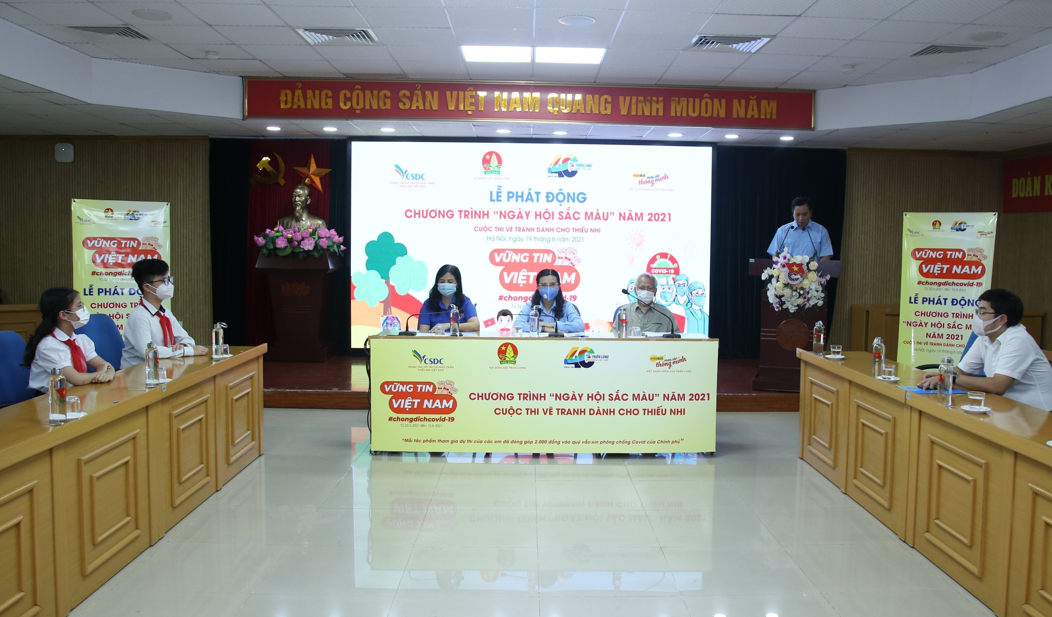 Ngay hoi sac mau,  Vung tin Viet Nam anh 3