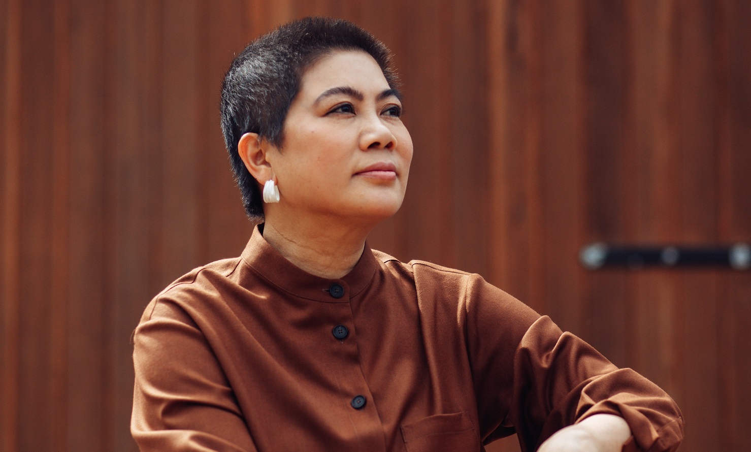 Shark Lien ngo y nhan nuoi hon 250 tre mo coi vi Covid-19 hinh anh