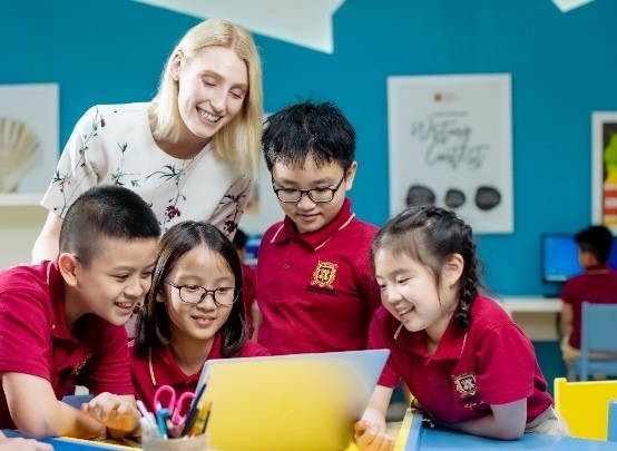 82% hoc sinh VAS dat diem cao ky thi tu tai Cambridge A Level hinh anh