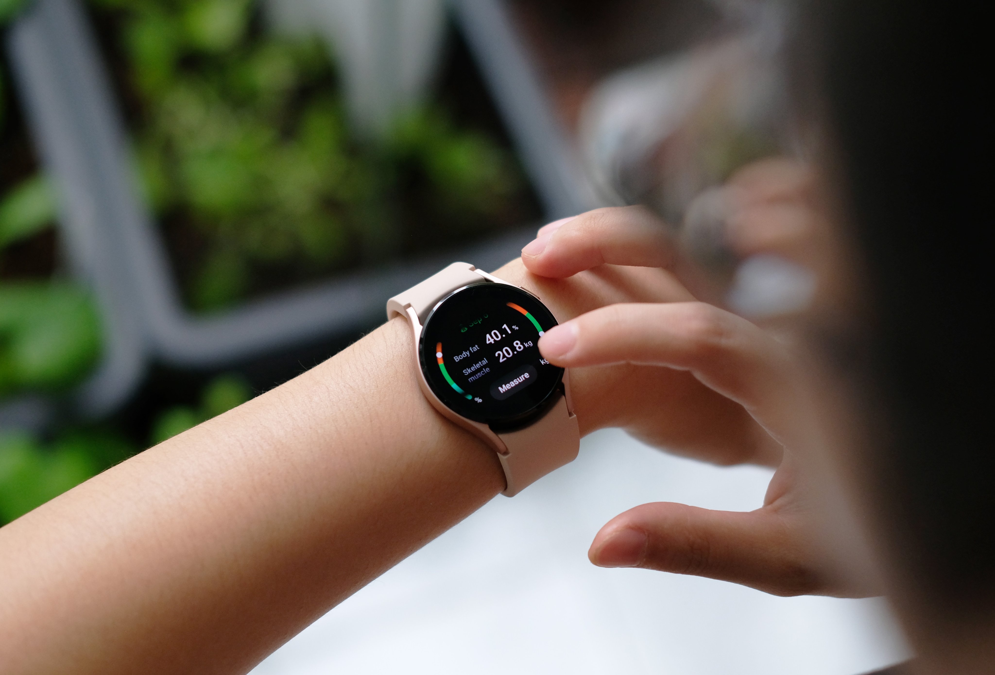 Nguoi tre giu can bang khi lam viec tai nha nhu the nao? hinh anh