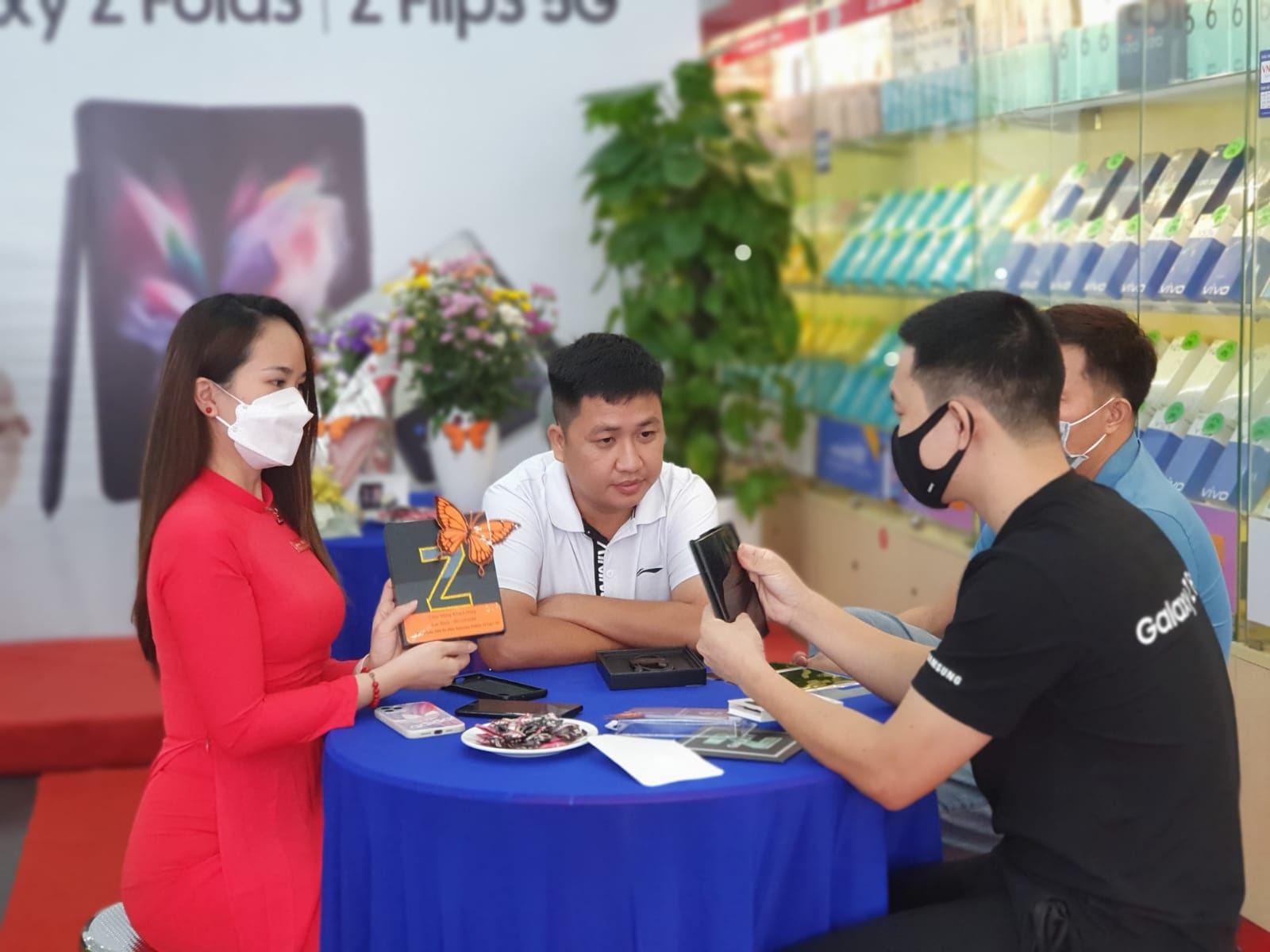 mua Z Fold3,  mua Z Flip3 anh 1