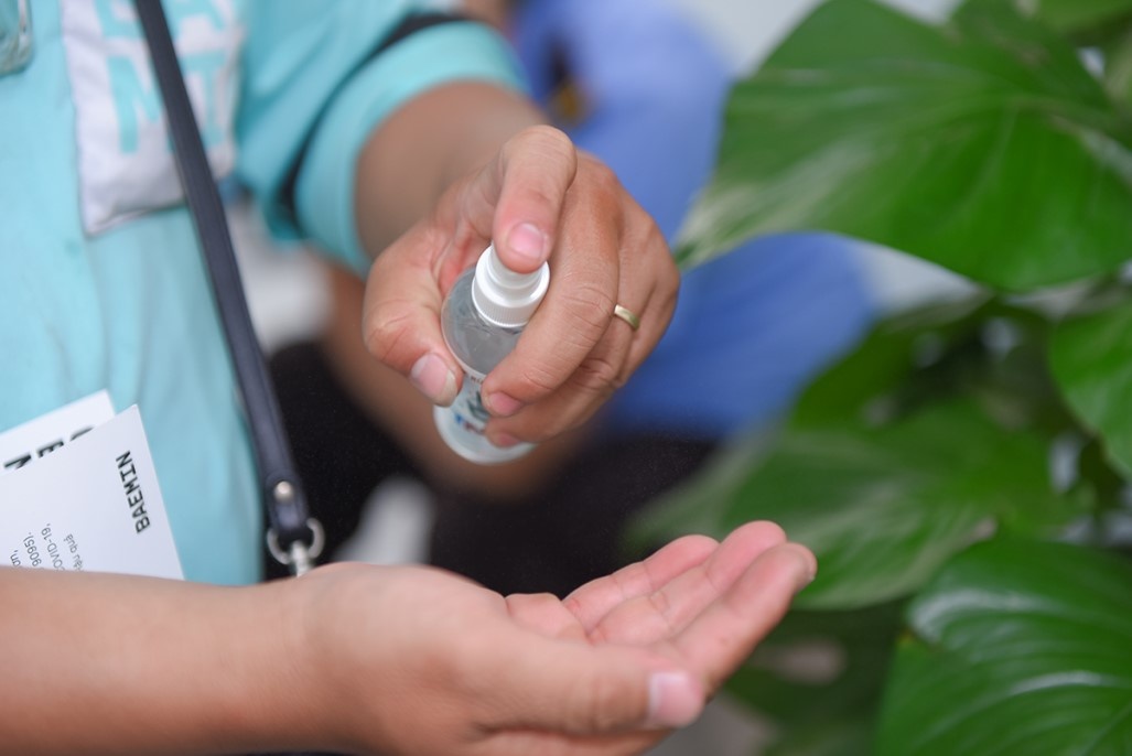 Baemin di cho ho anh 4