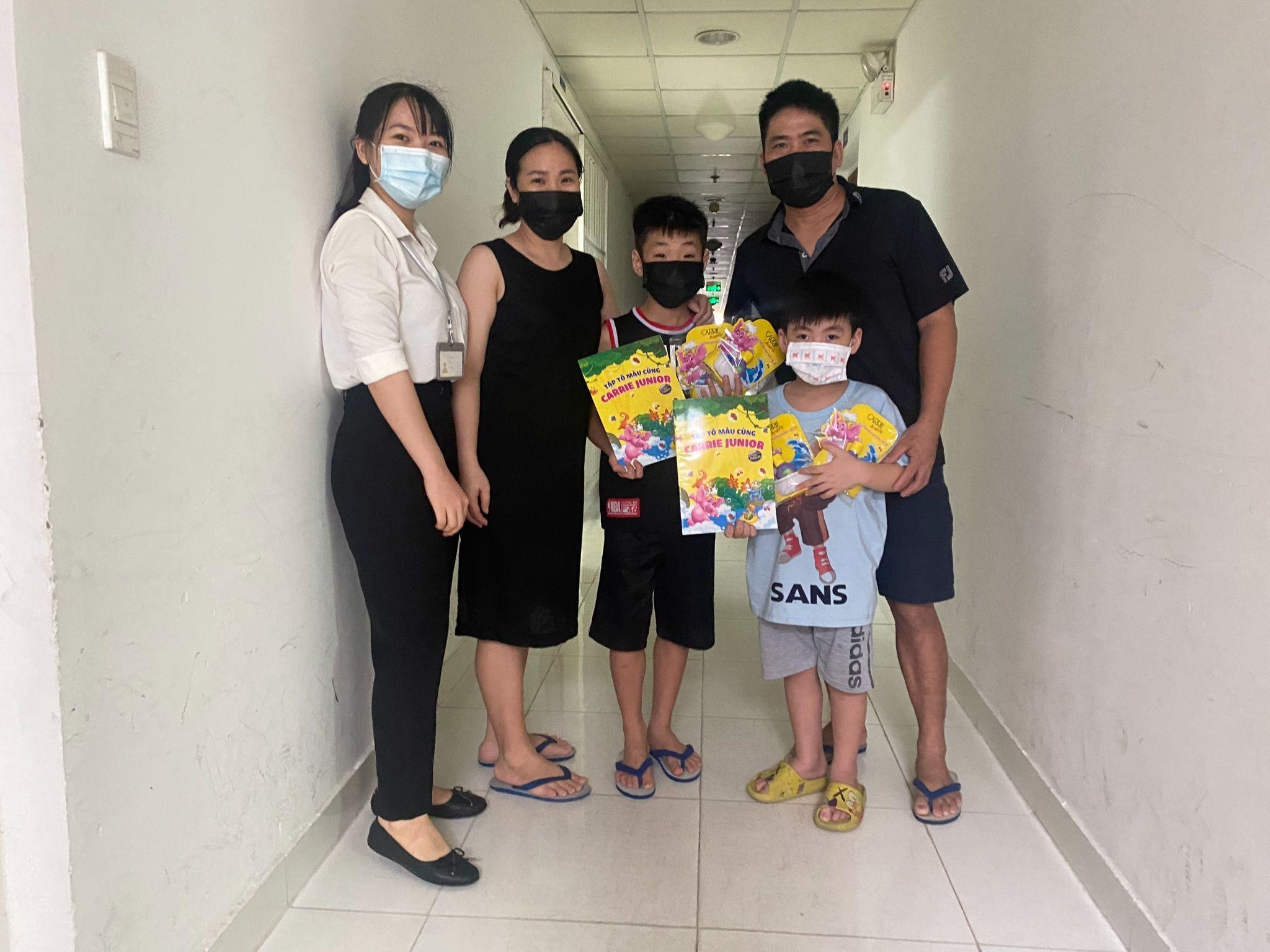 Carrie Junior,  san pham tam goi anh 2