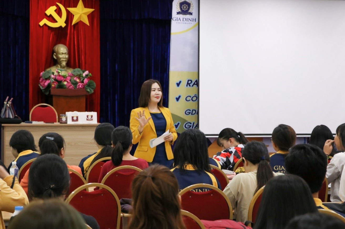 Dai hoc Gia Dinh anh 3