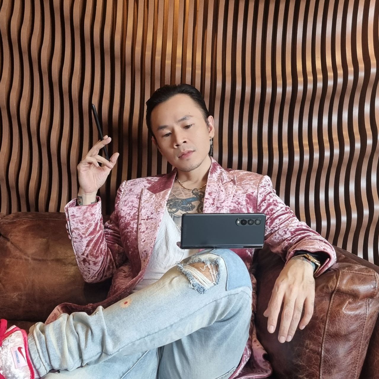 meo phoi do,  outfit sang tao anh 6