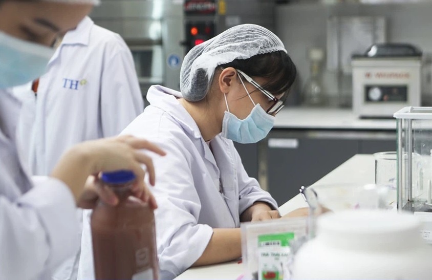 Tập đoàn TH ảnh 3 Tap doan TH anh 3