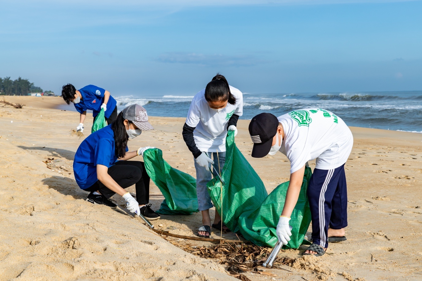 lam dep bien,  Huda anh 3