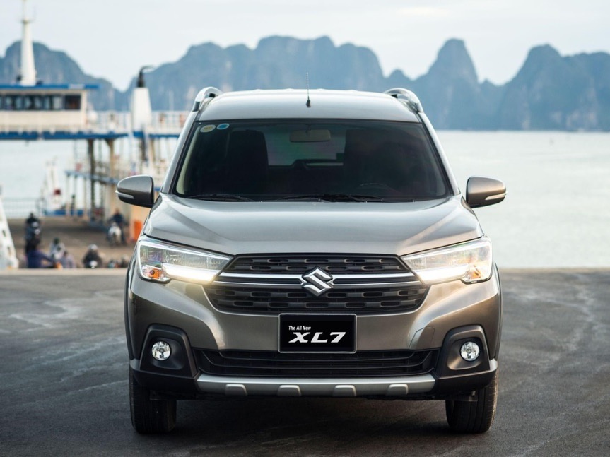 Loi the cua Suzuki XL7 trong phan khuc xe 7 cho hinh anh