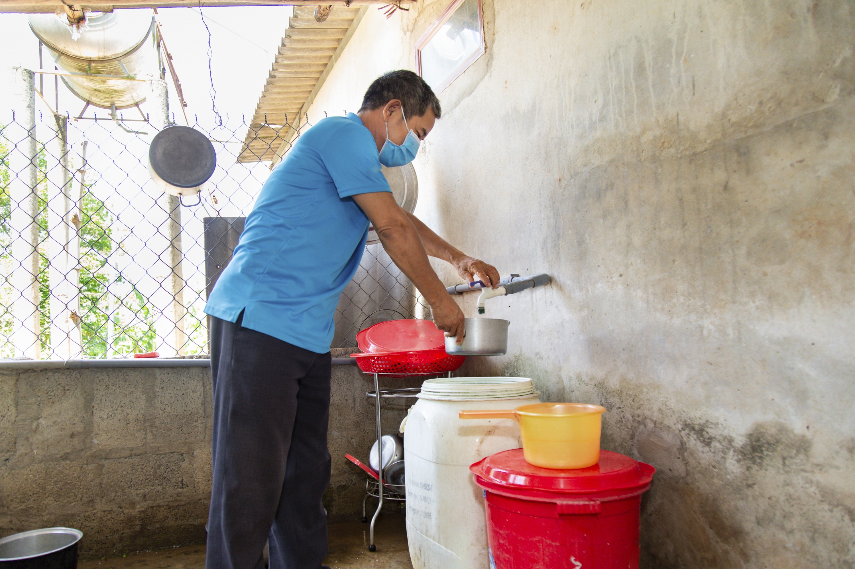 mien Trung,  chuong trinh CSR anh 8