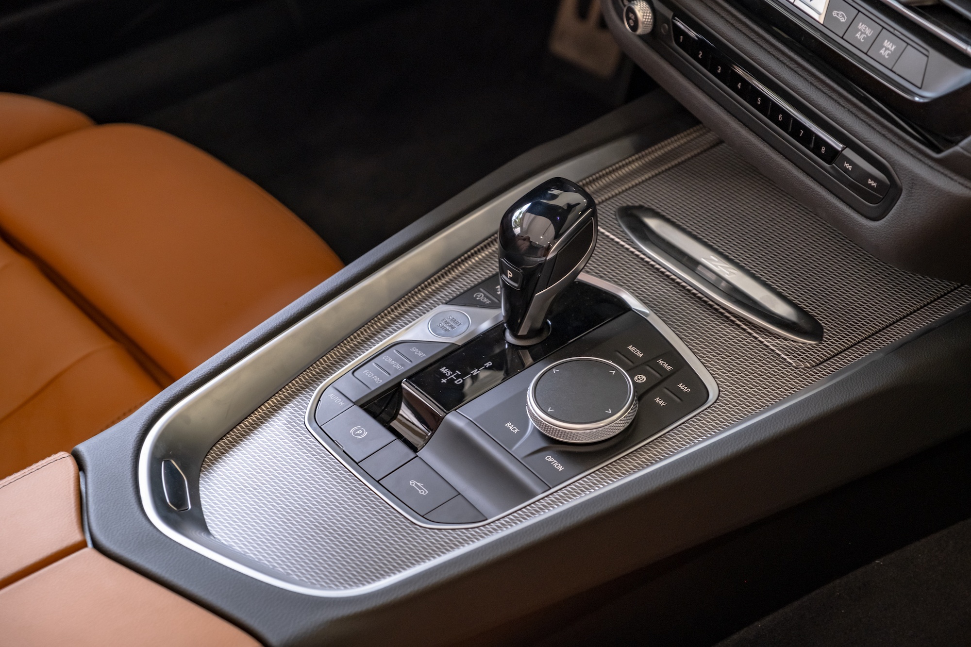 sDrive30i M Sport anh 10