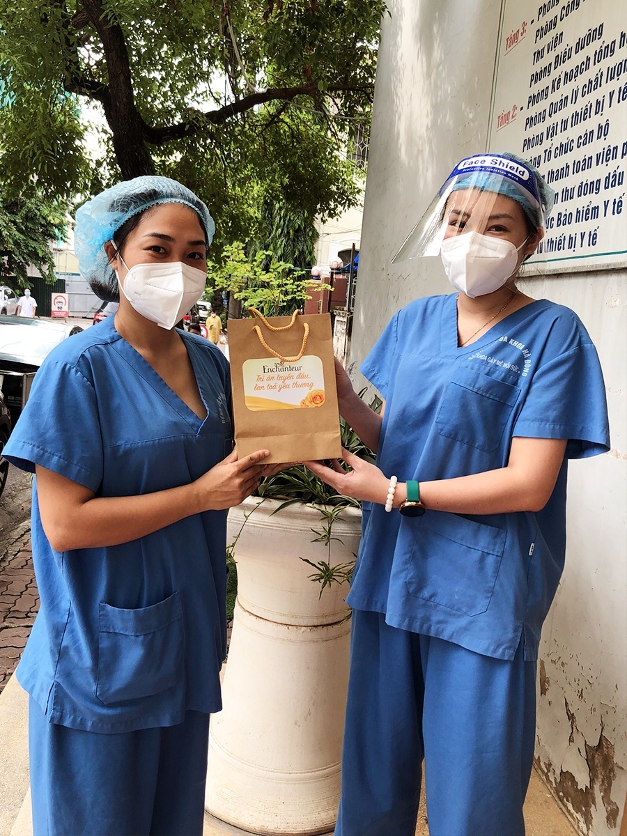 Enchanteur, Enchanteur lan tỏa yêu thương ảnh 3 Enchanteur, Enchanteur lan toa yeu thuong anh 3