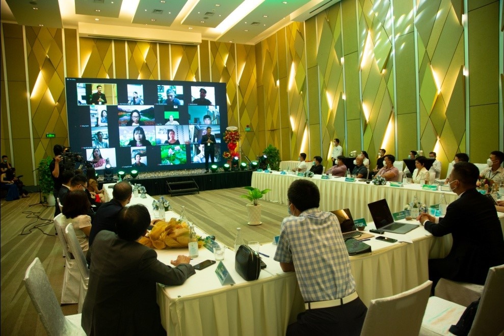 Cong ty Co phan Vua Mien Trung anh 5