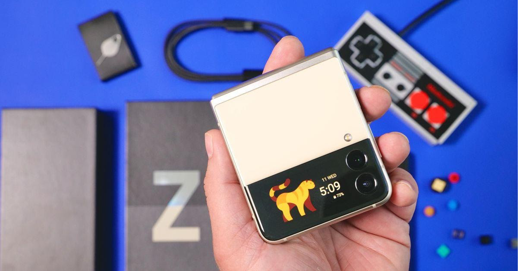 phu kien Z Flip3,  case Z Flip3 anh 5