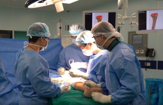 Benh vien DKQT Vinmec,  Vingroup anh 2