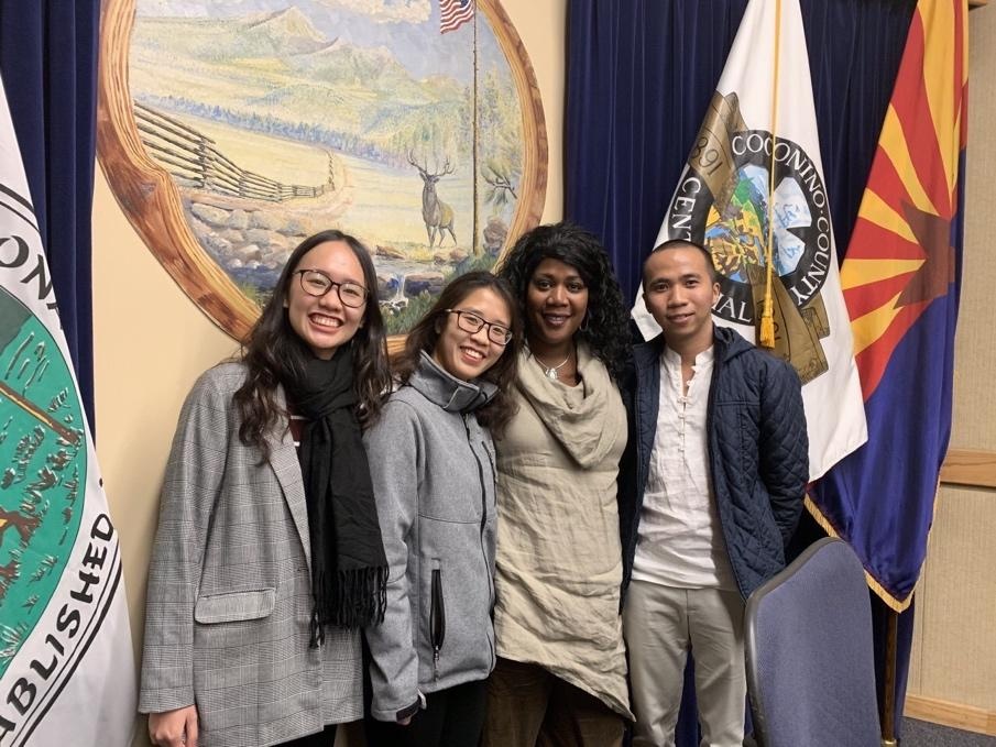 Hoi dong Anh,  hoc tieng Anh anh 3