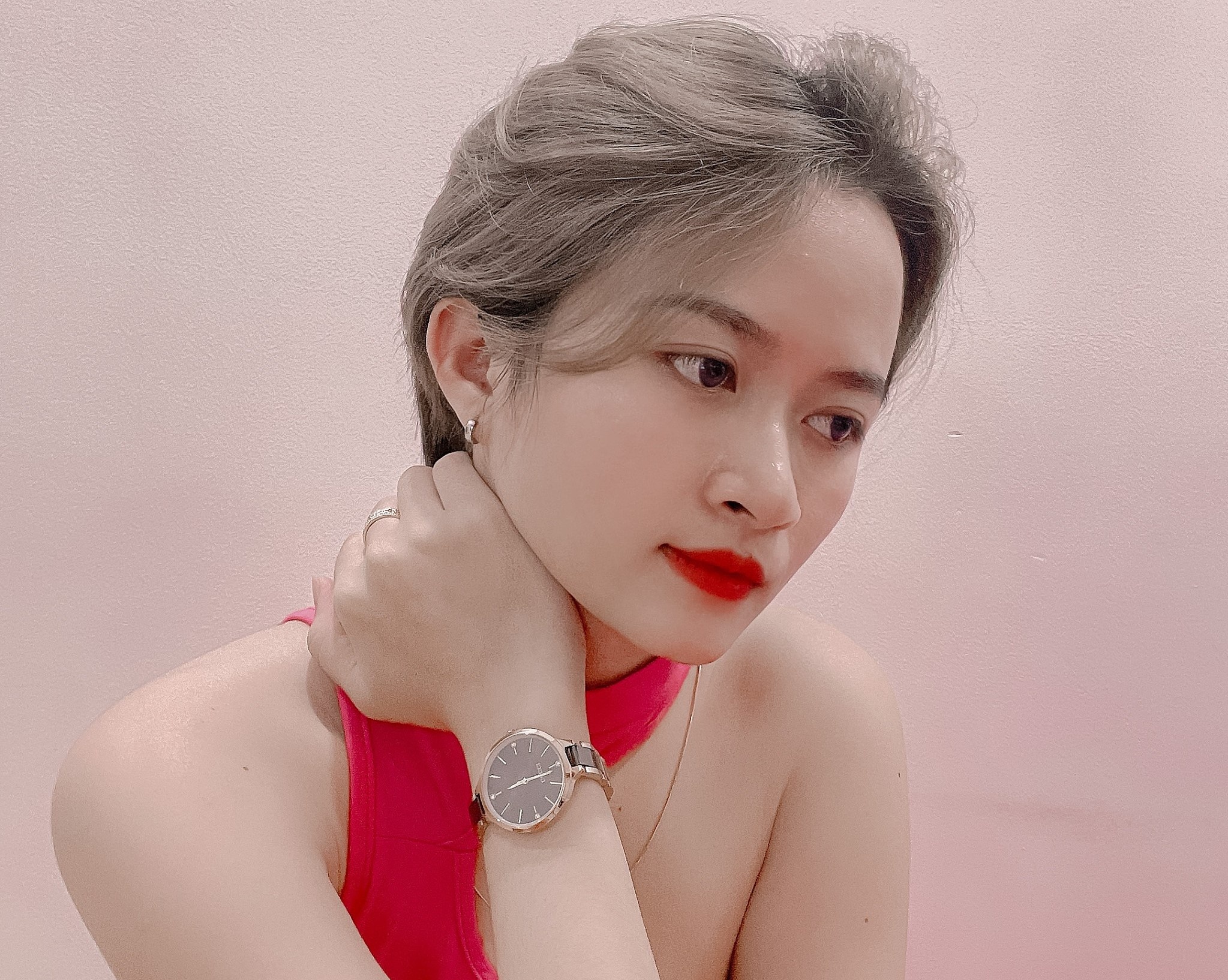 Ca khuc 'Thay long' cua nu tan binh vao top 5 BXH #zingchart hinh anh