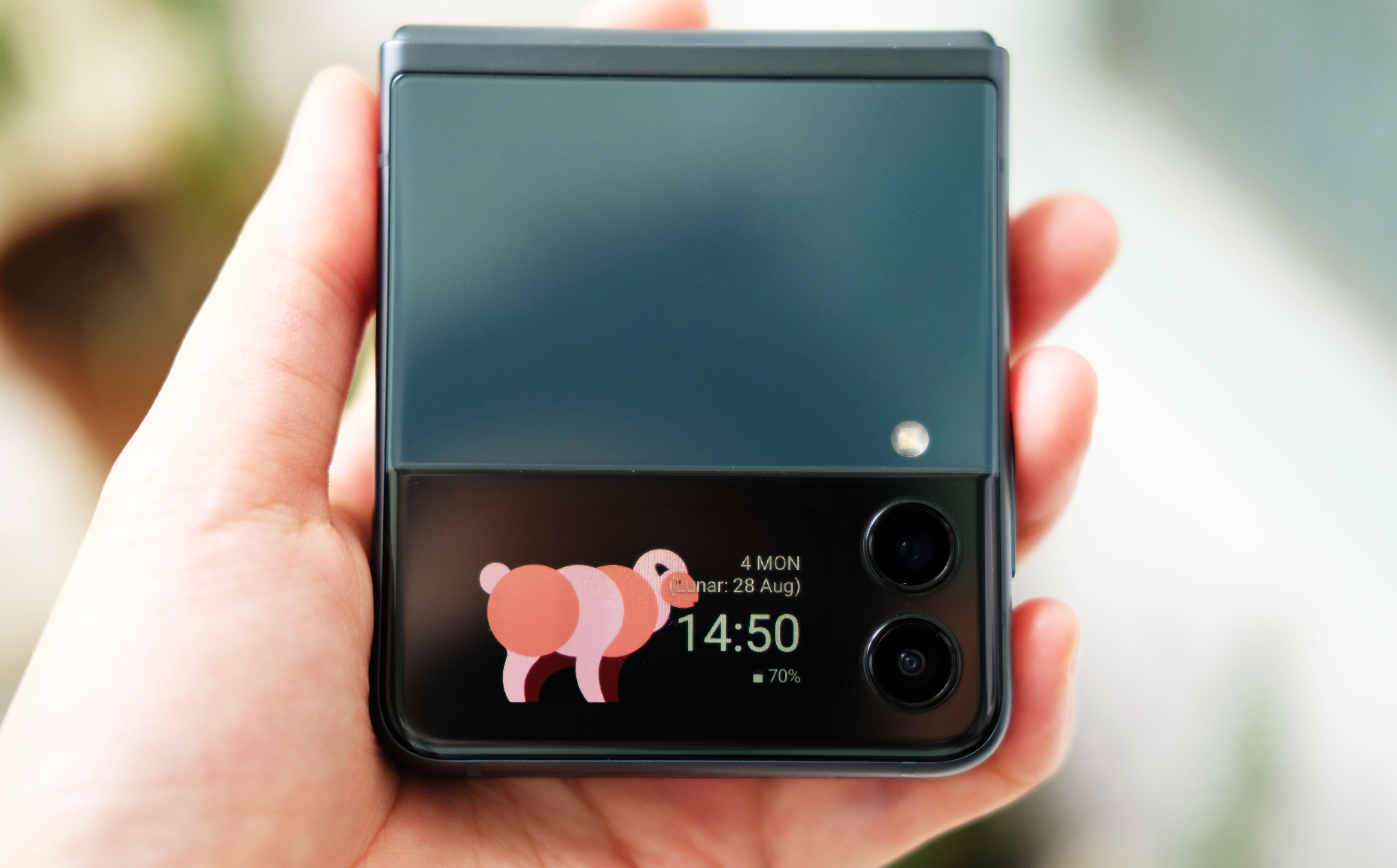 chỉnh màn hình ngoài Z Flip3 ảnh 1 chinh man hinh ngoai Z Flip3 anh 1