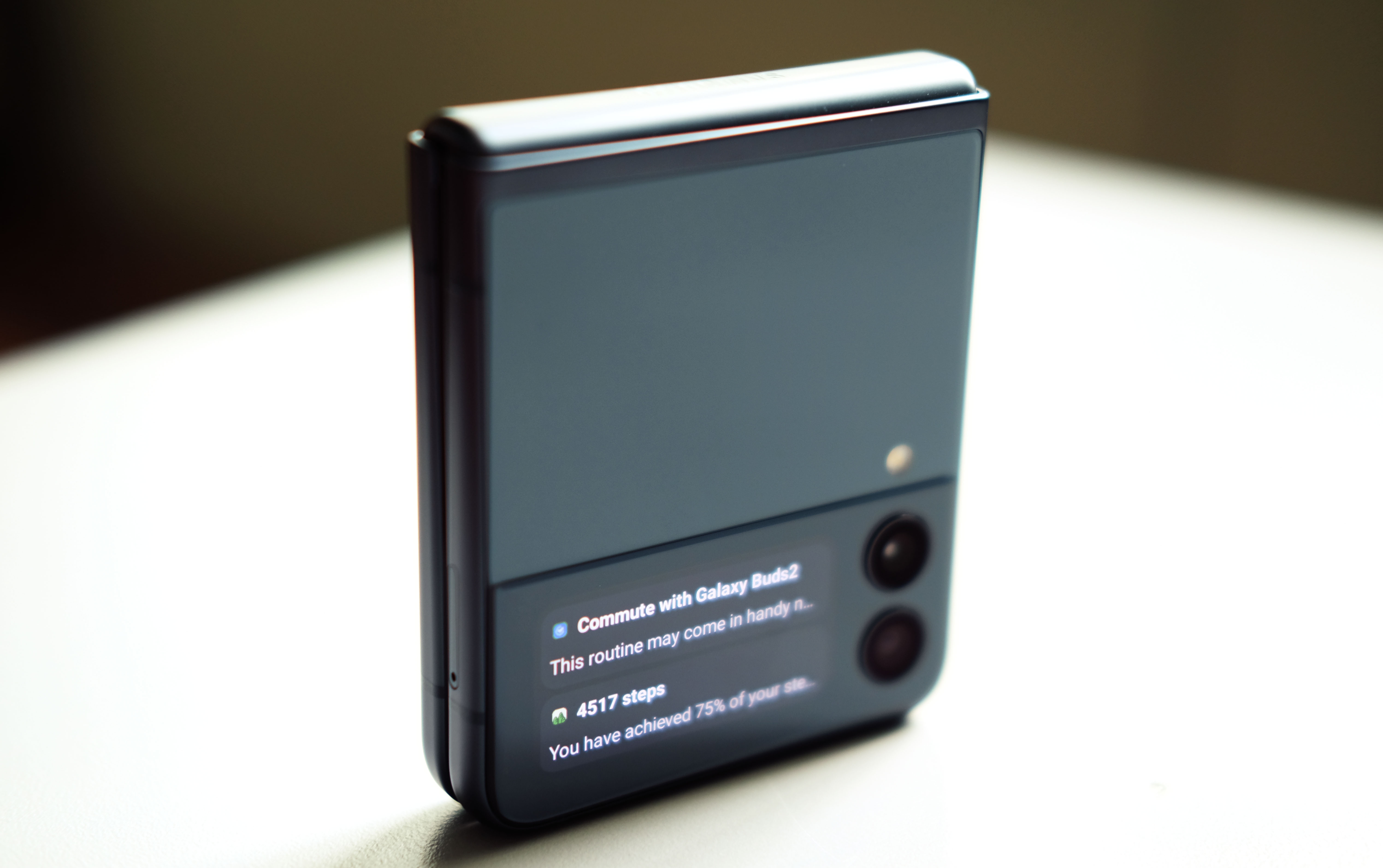 chỉnh màn hình ngoài Z Flip3 ảnh 3 chinh man hinh ngoai Z Flip3 anh 3