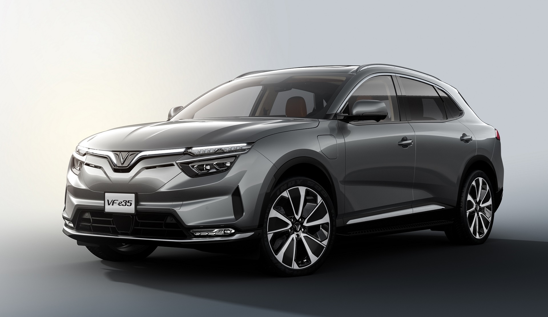 VinFast gioi thieu 2 mau xe dien moi tai Los Angeles Auto Show 2021 hinh anh