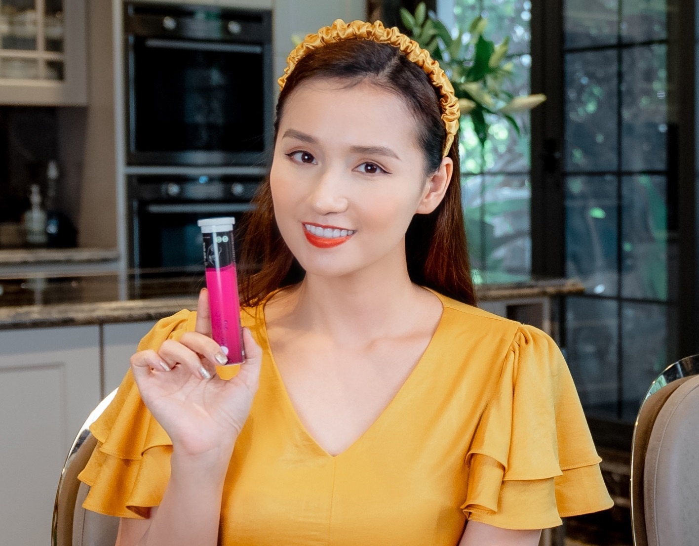 La Thanh Huyen dat niem tin vao my pham Bora hinh anh